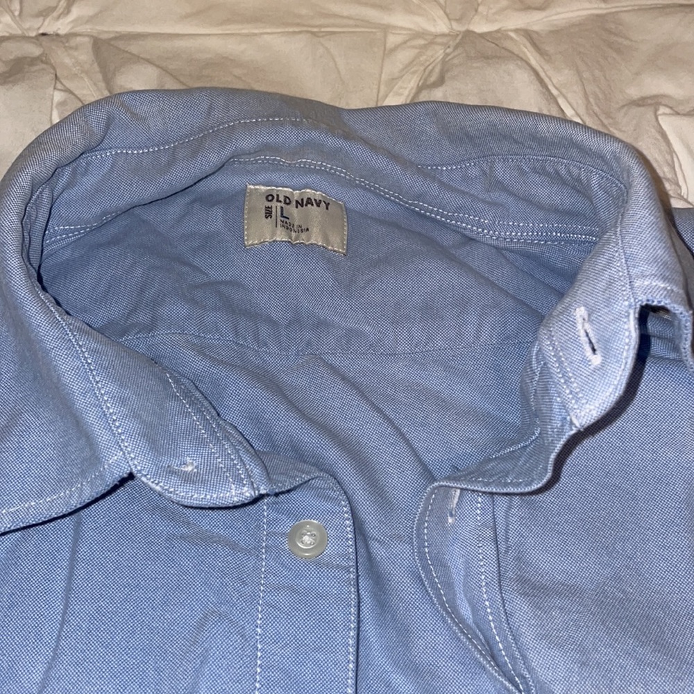 Large button down Old Navy - Picture 2 of 4